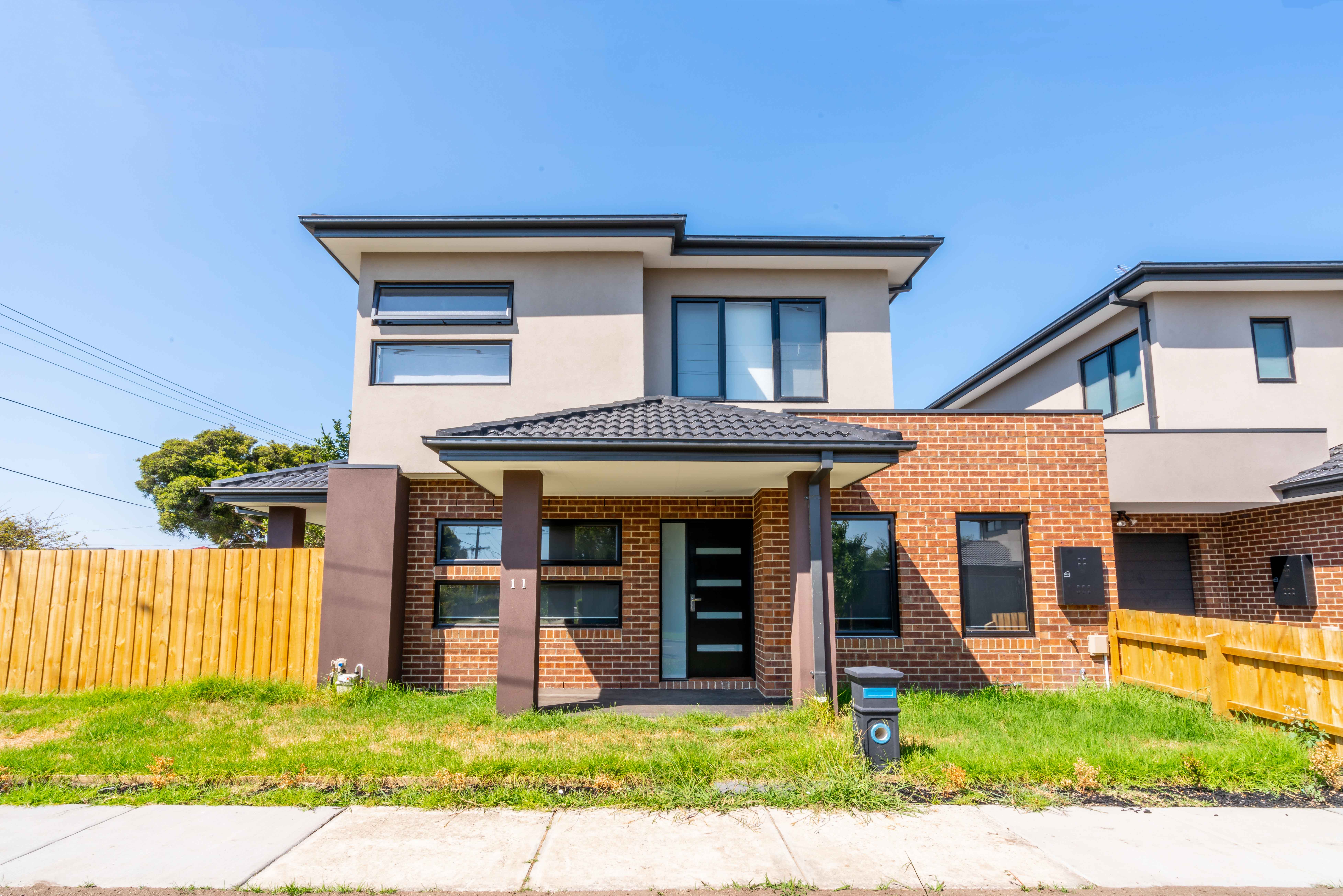 9 Tippet St, Clayton South